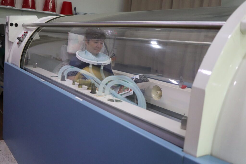 Hyperbaric Oxygen Therapy: From Emergency Medicine to Wellness Enhancement (With Johns Hopkins Clinical Insights)