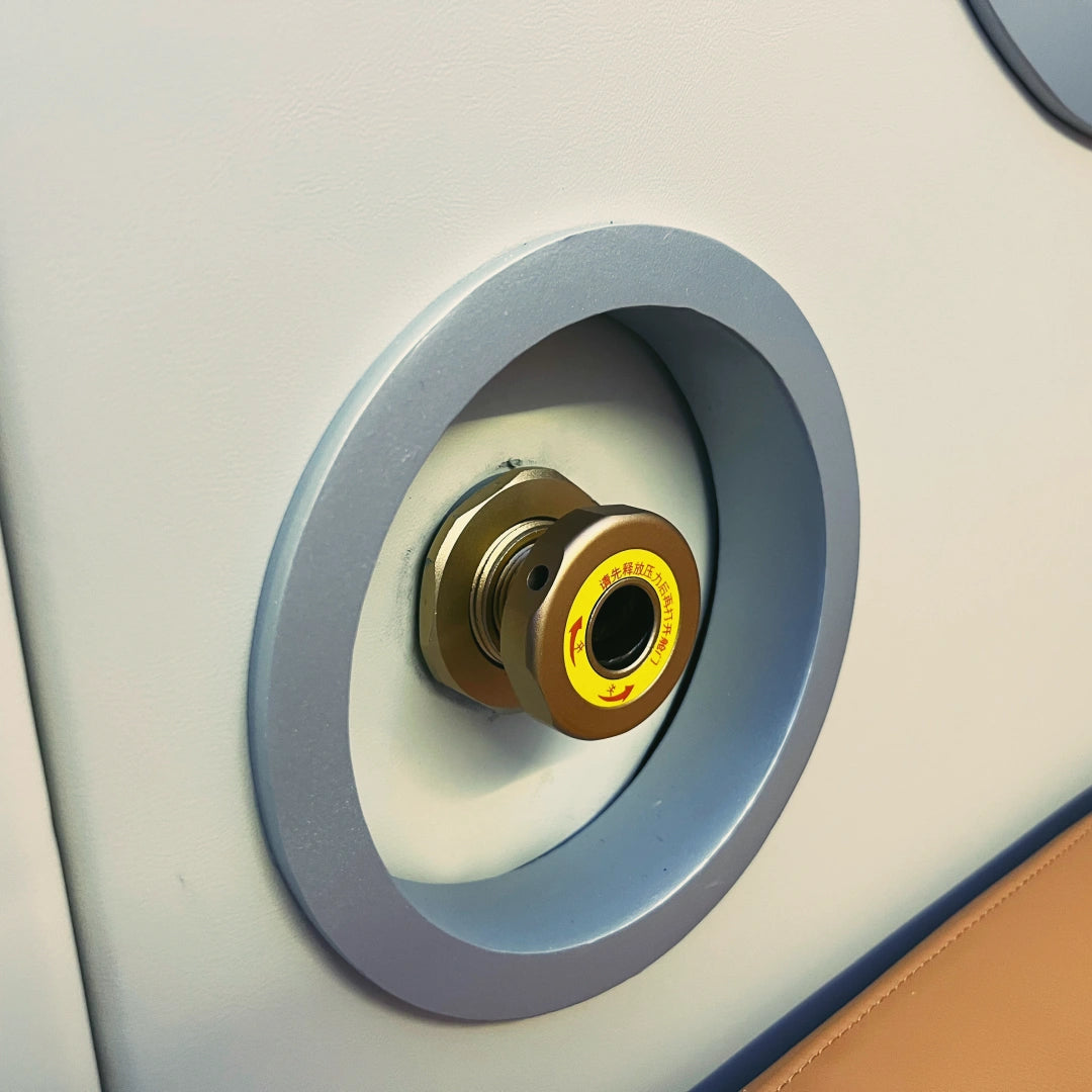 KOMJET  Ageless Anti-Aging Cabin 1.9