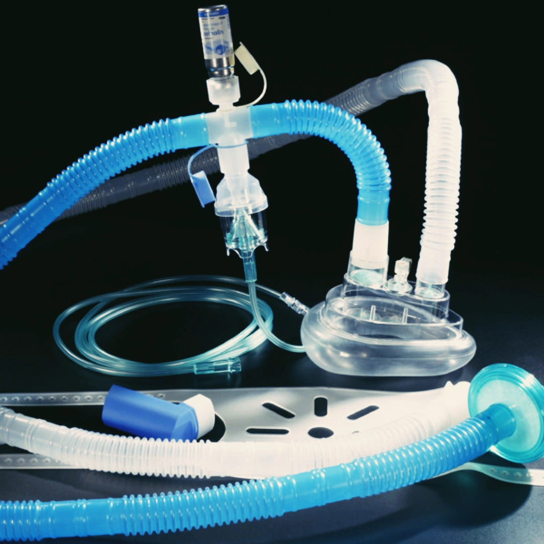 Komjet built in breathing system