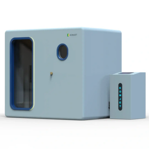 KOMJET Anti-Aging Cabin 2.0, a state-of-the-art hyperbaric oxygen chamber designed for wellness therapy.