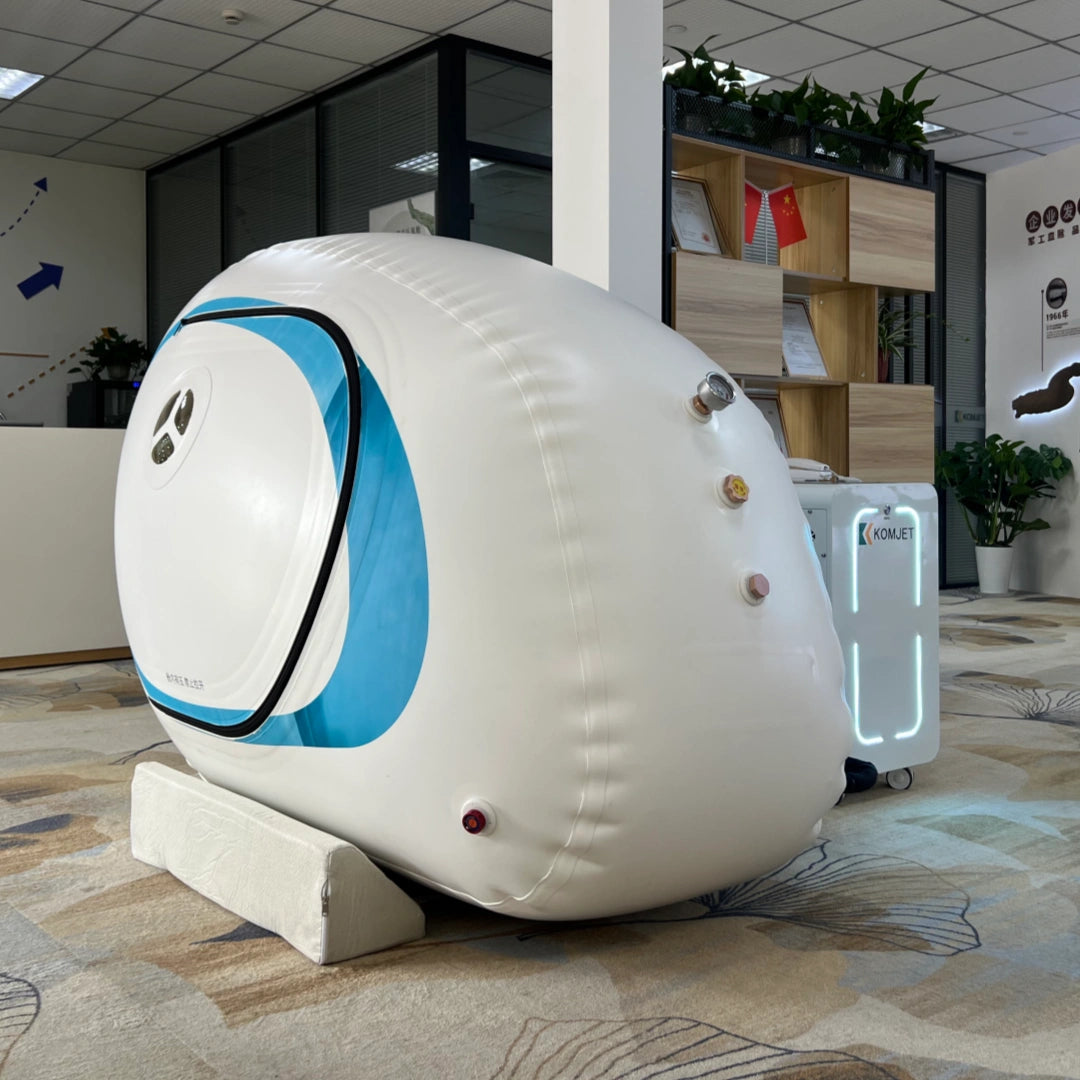 KOMJET Monoplace Soft-Shell Cabin